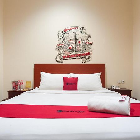 Reddoorz Plus Near Plaza Blok M Jakarta Eksteriør bilde