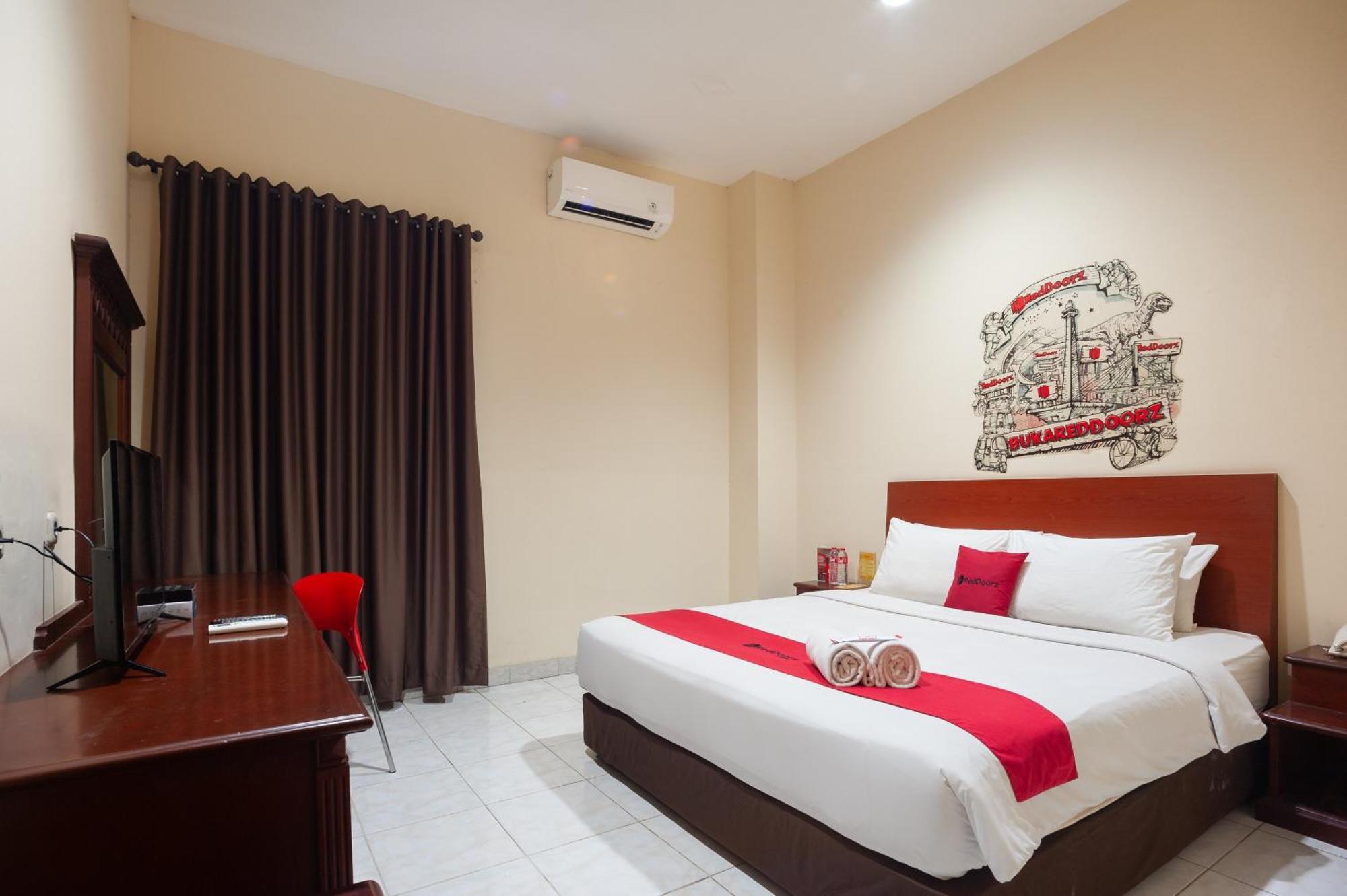 Reddoorz Plus Near Plaza Blok M Jakarta Eksteriør bilde