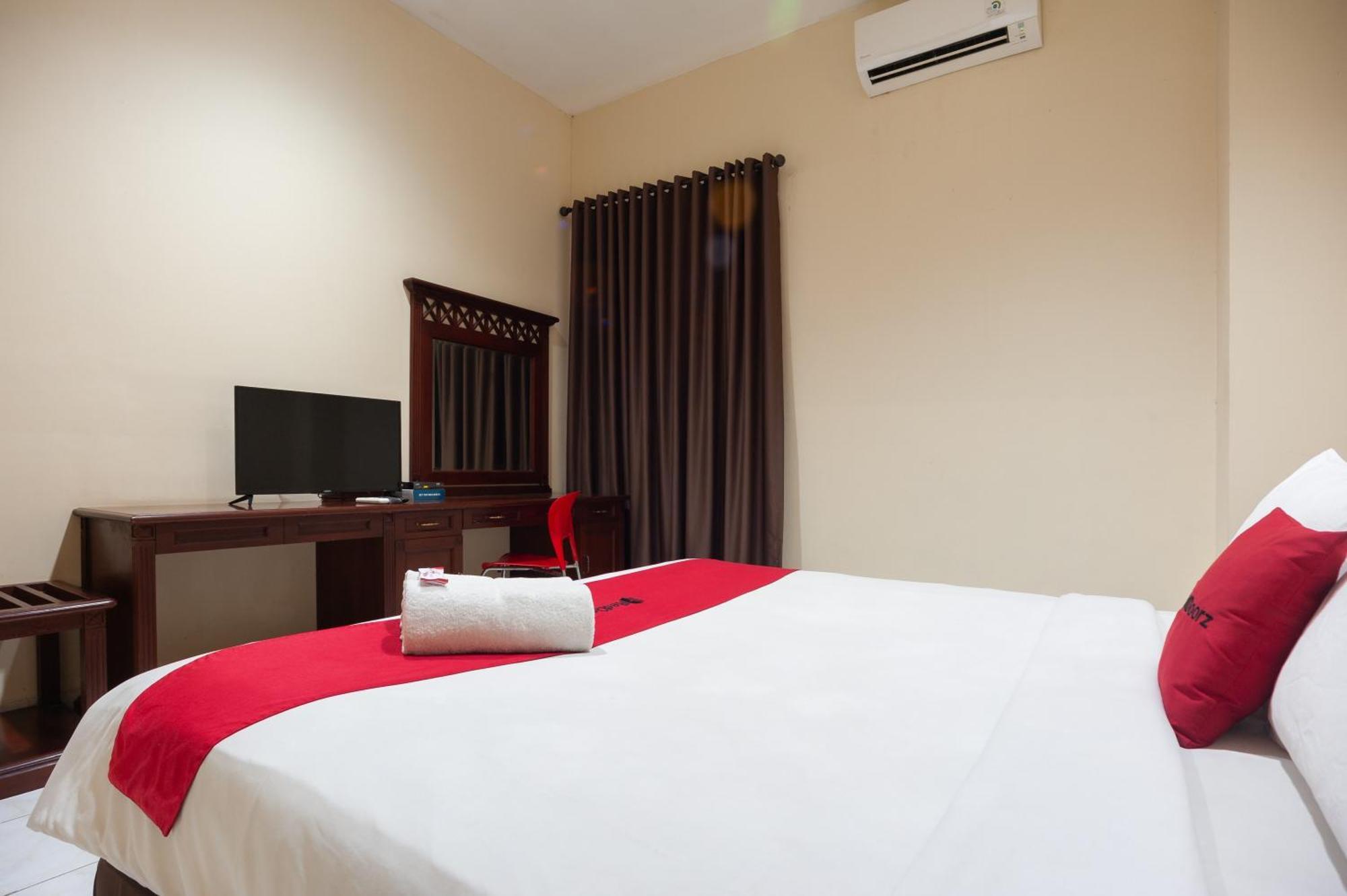 Reddoorz Plus Near Plaza Blok M Jakarta Eksteriør bilde